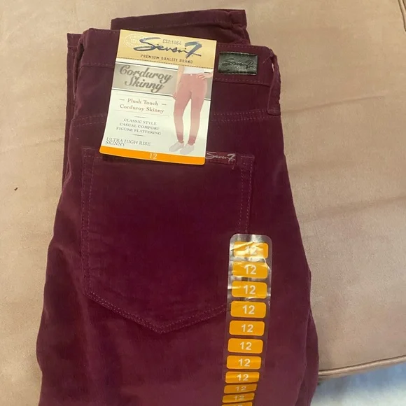 Womens Skinny Corduroy Pants - Picture 5 of 5